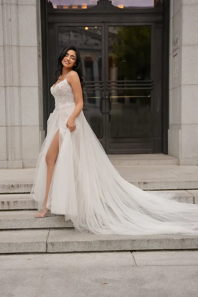 Bridal Gowns That Create Unforgettable Moments Image
