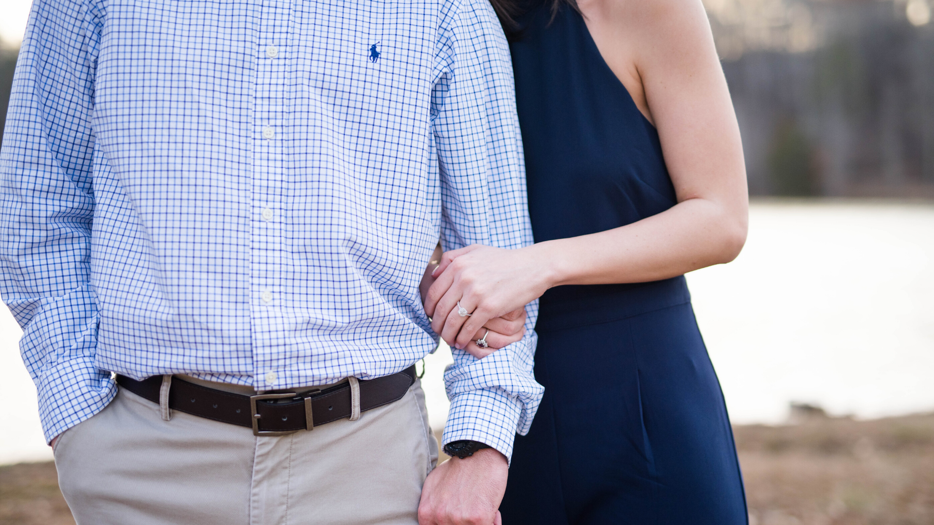 Im Engaged: Now What? 10 Tips for Fresh Fiancés. Desktop Image