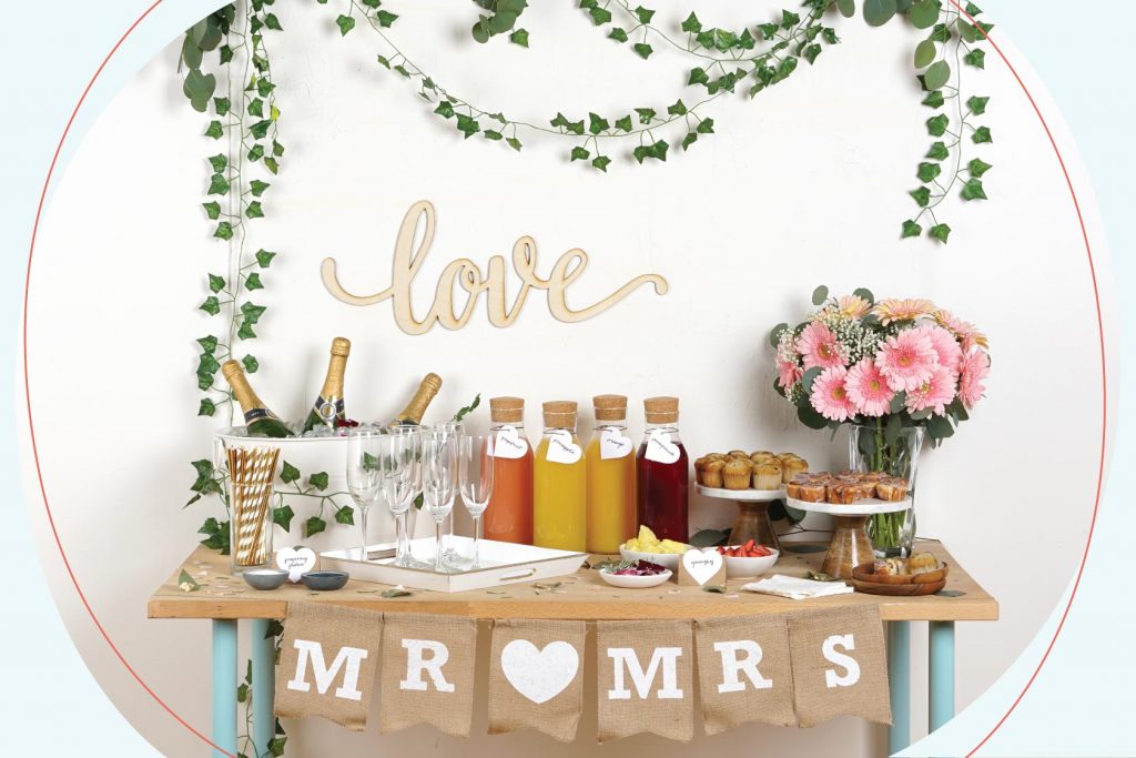 How to Set Up a DIY Mimosa Bar 